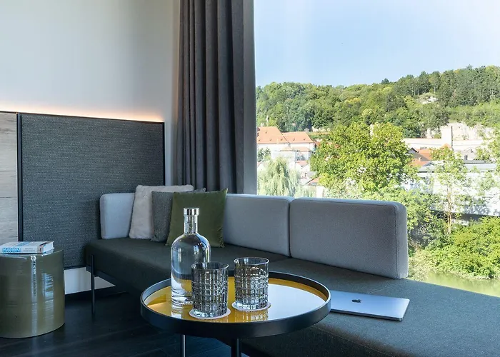 Altmuehltal & Restaurant Szálloda Eichstätt